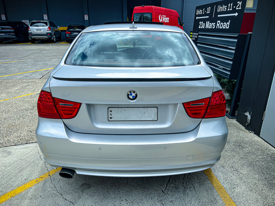 Gloss Black Boot Lip Spoiler for BMW【3 Series E90 335i 330i 328i】【E90/M3 Style】