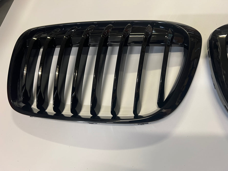 ABS Glossy Black Front Grille for BMW【X1 F48 F49 】【18i 18d 20i 25i xdrive】PRE LCI 16-20【Single 】