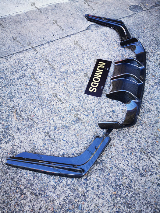 Carbon Fibre Rear Bumper Diffuser for BMW【F80 M3 & F82 F83 M4】【V Style】 (4463001632842)