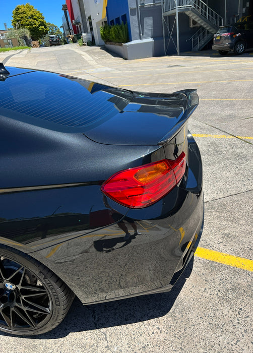 Carbon Fibre Rear Bumper Diffuser for BMW【F80 M3 & F82 F83 M4】【V Style】
