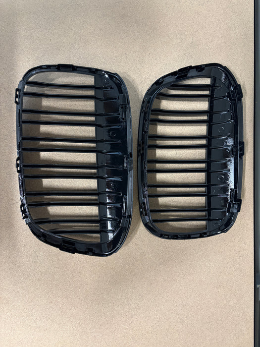 ABS Glossy Black Front Grille for BMW【X1 F48 F49 】【18i 18d 20i 25i xdrive】PRE LCI 16-20【Double 】