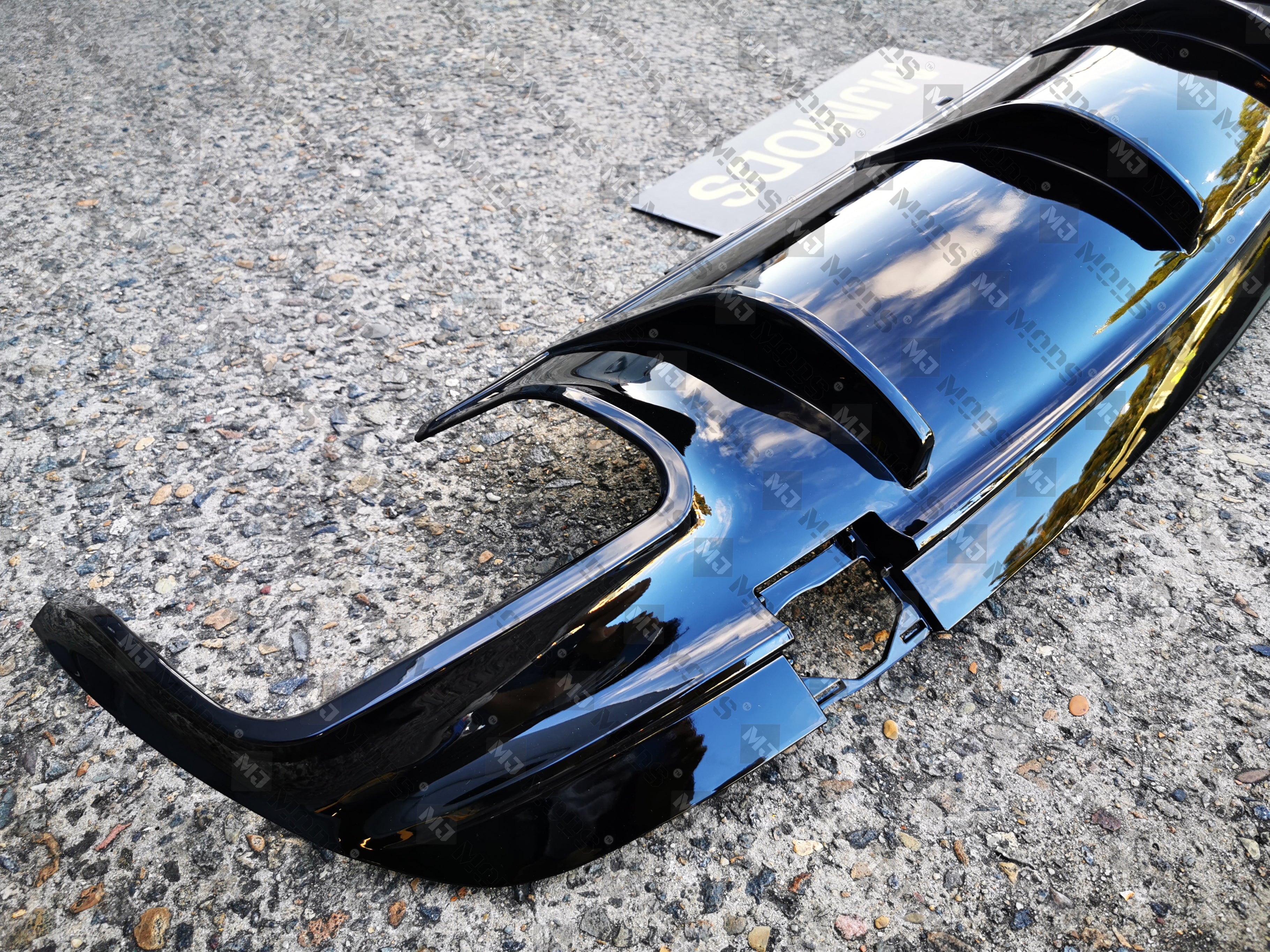 ABS Glossy Black And Carbon Fibre Rear Diffuser fit for Mercedes-Benz ...
